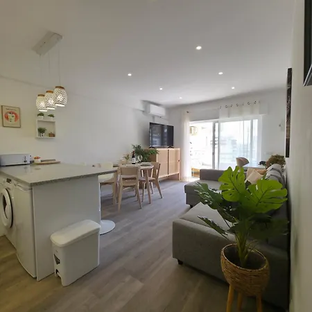 Casa Bella Arch, 2 Min Walk To Da Rocha 아파트