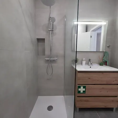 Casa Bella Arch, 2 Min Walk To Da Rocha 아파트 포티마오
